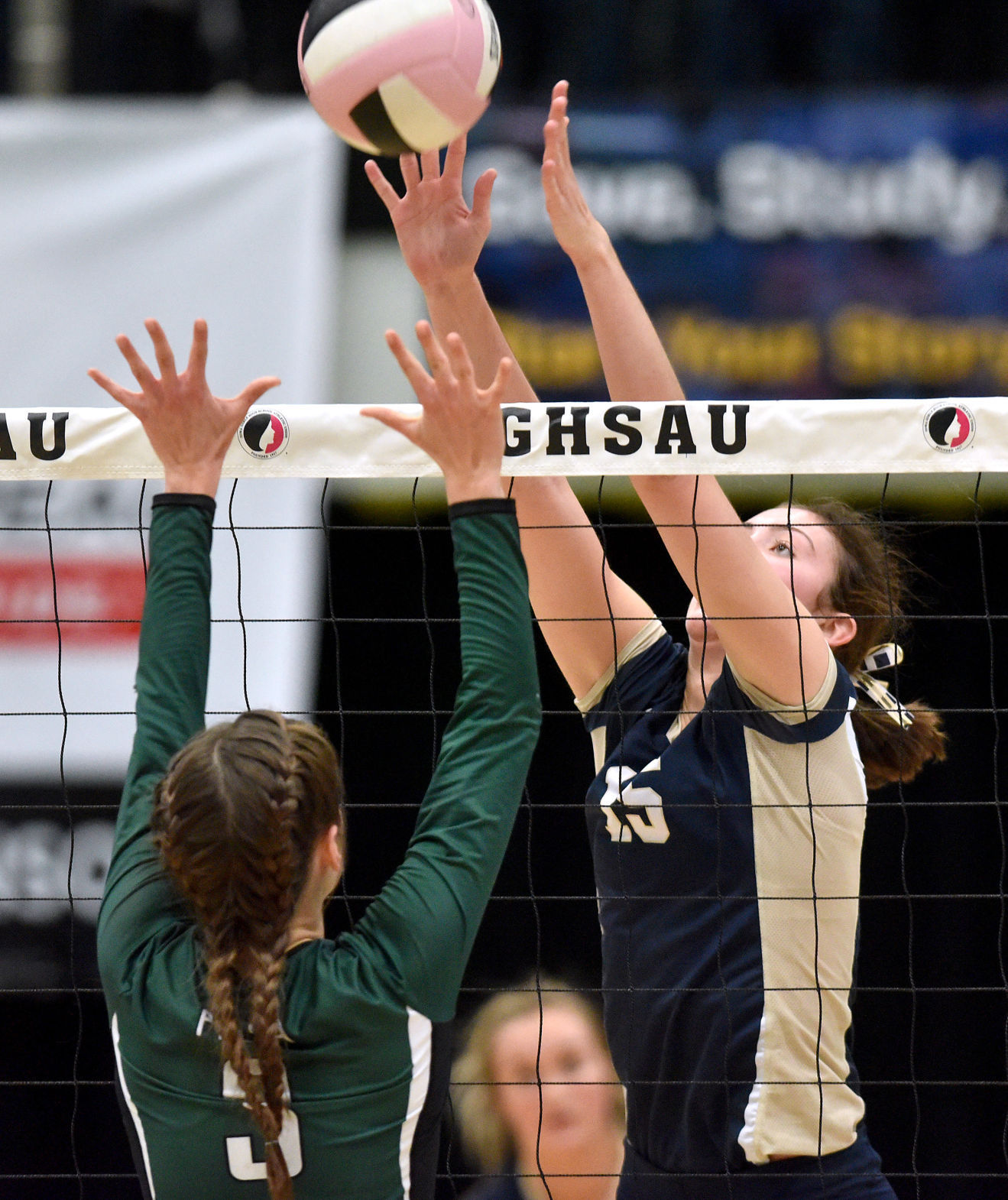 Bishop Heelan vs Pella state volleyball